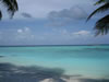 Il mare stupendo delle Maldive